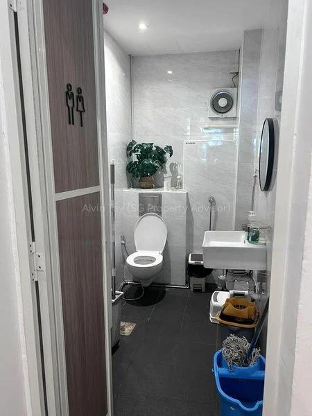 Food & Beverage for Rent in  Eu Tong Sen Street - Image 2